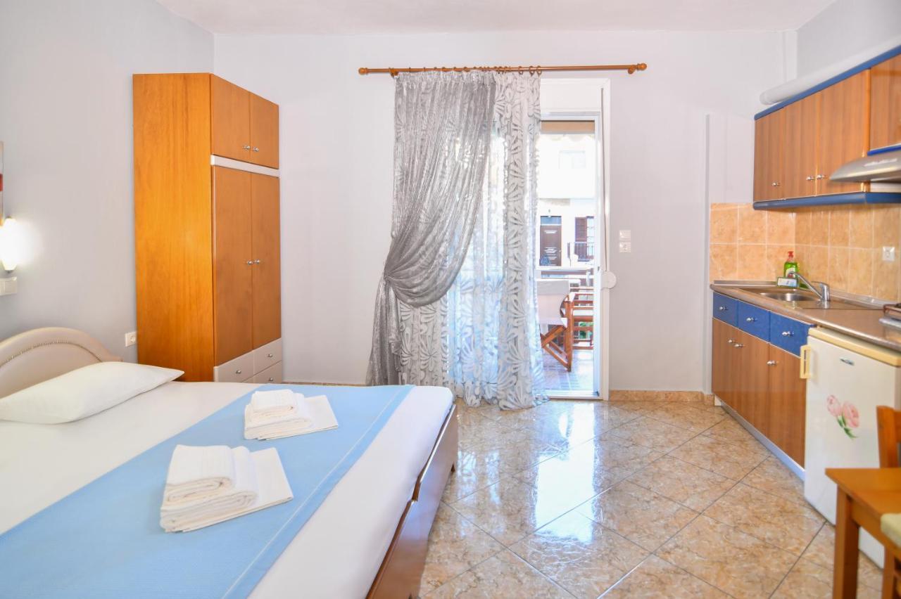 Elenas Apartments Сарти Экстерьер фото