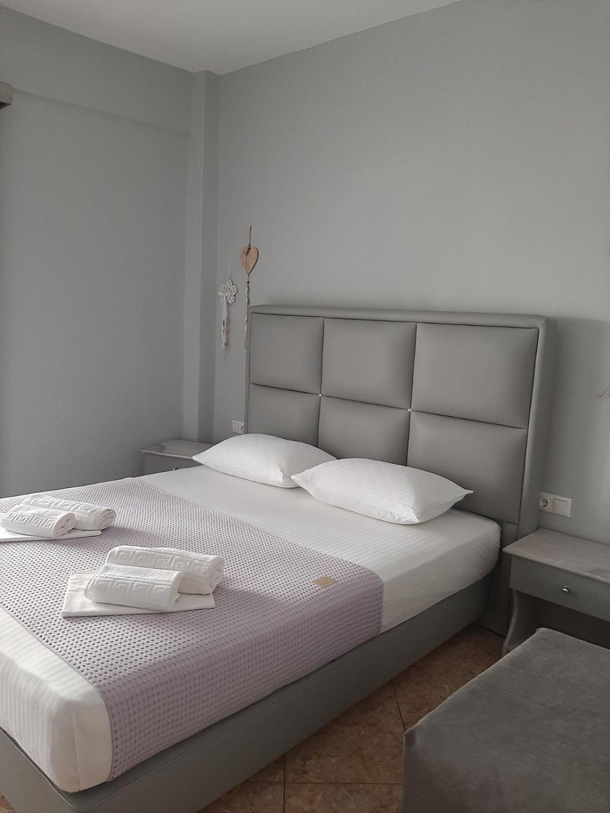 Elenas Apartments Сарти Экстерьер фото