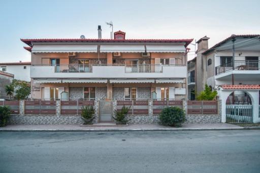Elenas Apartments Сарти Экстерьер фото
